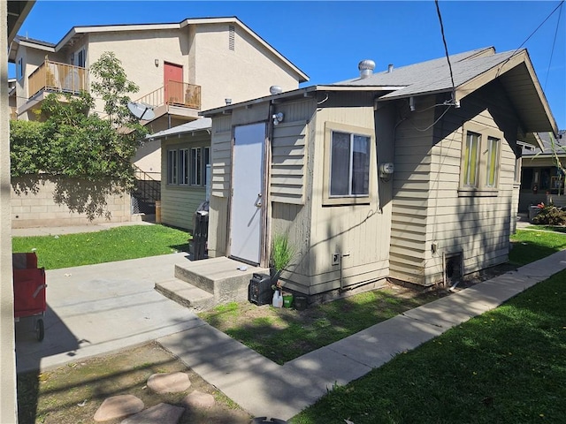 view of front of home with fence