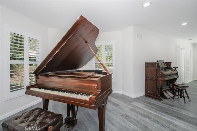 6 Bronco Ln, Bell Canyon, CA 91307 - sitting room featuring wood finished floors, recessed lighting, visible vents, and baseboards