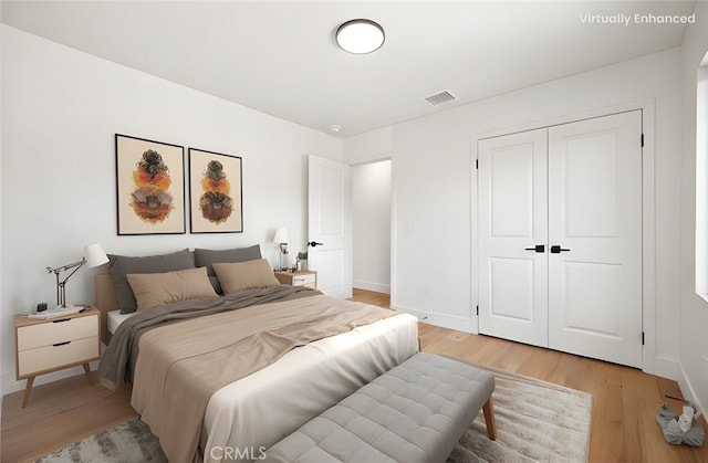 1985 Highland Oaks Dr, Arcadia, CA 91006 - bedroom with light wood-type flooring and a closet