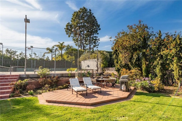 view of yard featuring fence