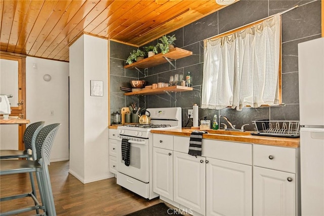 221 Angeles Blvd, Big Bear City, CA 92314 - photo 5