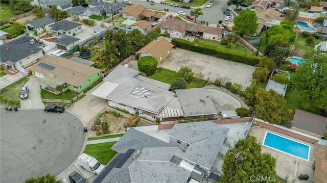 bird's eye view with a residential view