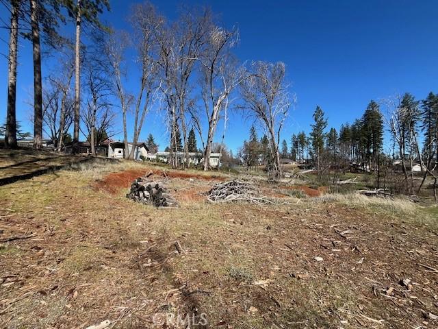 5801 Thoreau Ln, Paradise, CA 95969