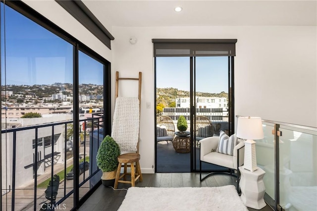 660 N Sweetzer Ave Unit 302, West Hollywood, CA 90048 - view of balcony