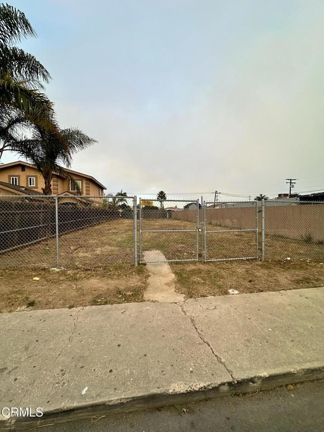 118 Hayes St, Oxnard CA, 93033 land for sale