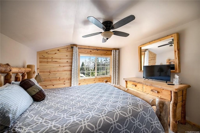 bedroom featuring vaulted ceiling and ceiling fan