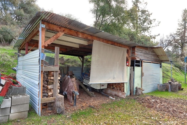 view of outbuilding featuring an outdoor structure