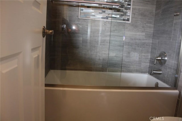 bathroom featuring shower / bath combination