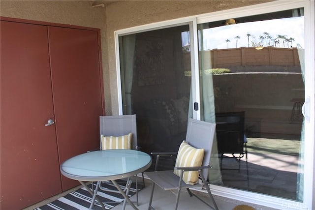 exterior space featuring outdoor dining space