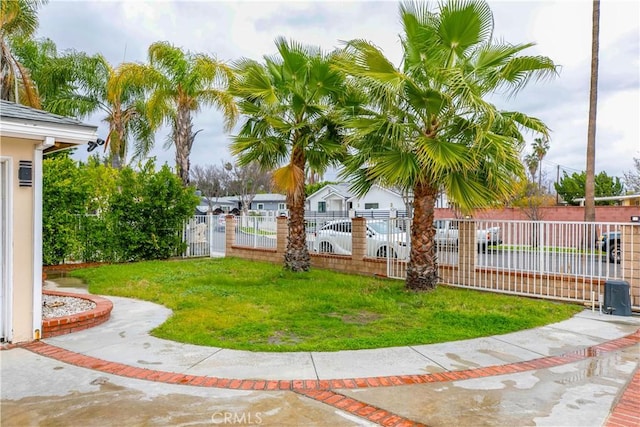 view of yard featuring fence