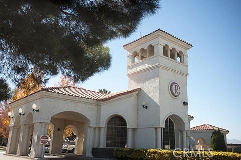 view of building exterior