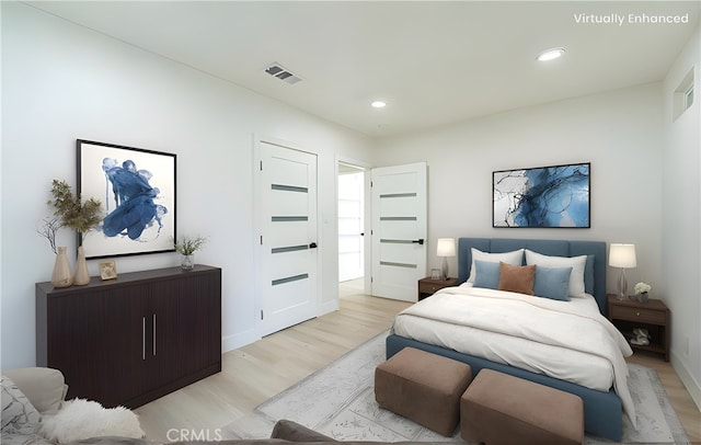 bedroom with recessed lighting, baseboards, visible vents, and light wood finished floors