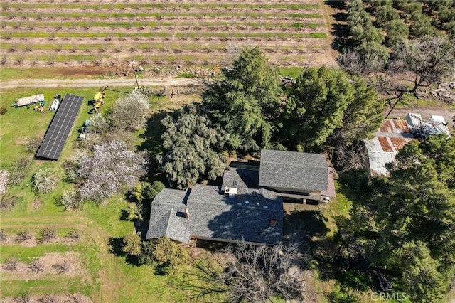 birds eye view of property featuring a rural view