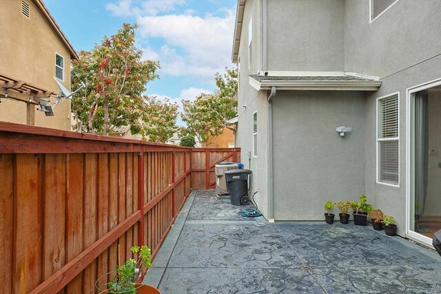 1582 Moonbeam Ln, Chula Vista, CA 91915 - fenced backyard with a patio area