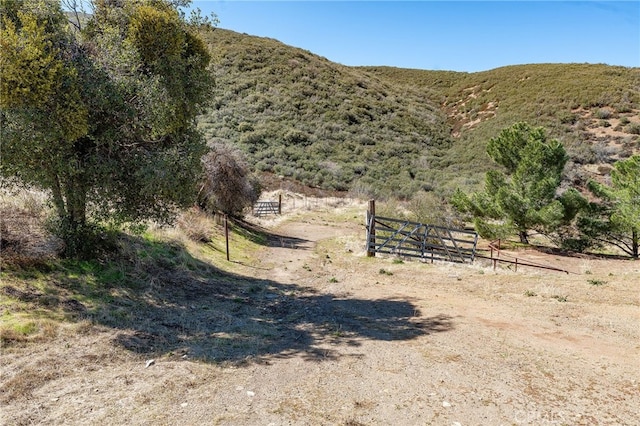 exterior space featuring a rural view