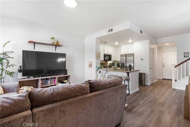 28645 Pietro Dr, Valencia, CA 91354 - photo 5