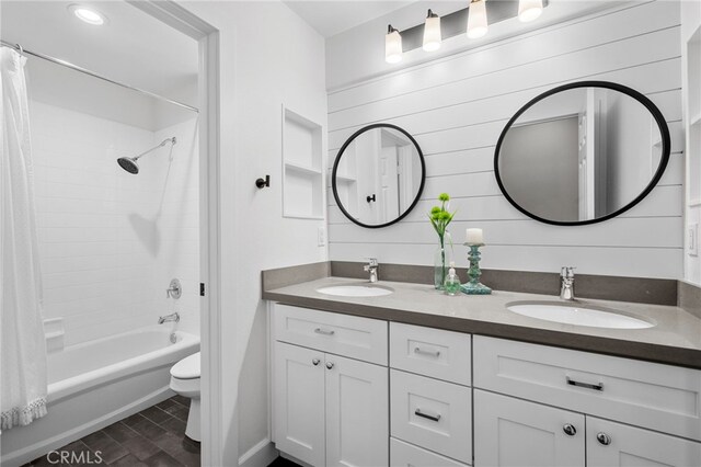 106 Via Sabinas, San Clemente, CA 92673 - full bathroom featuring toilet, shower / tub combo with curtain, and double vanity