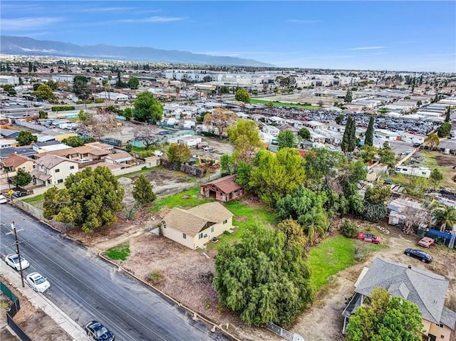 birds eye view of property featuring a residential view and a mountain view