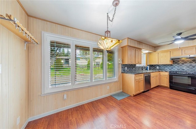 kitchen with under cabinet range hood, electric range, wood finished floors, decorative backsplash, and dishwasher