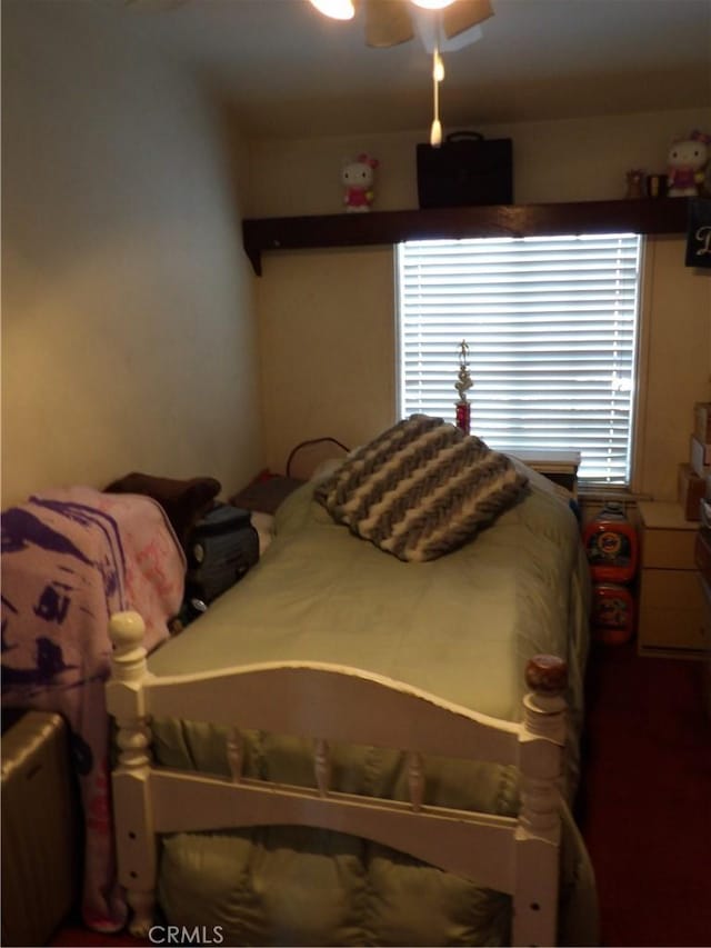 bedroom featuring ceiling fan