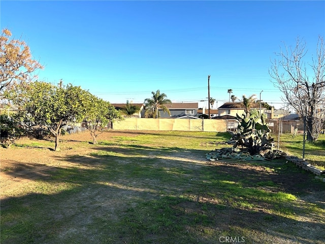 view of yard featuring fence