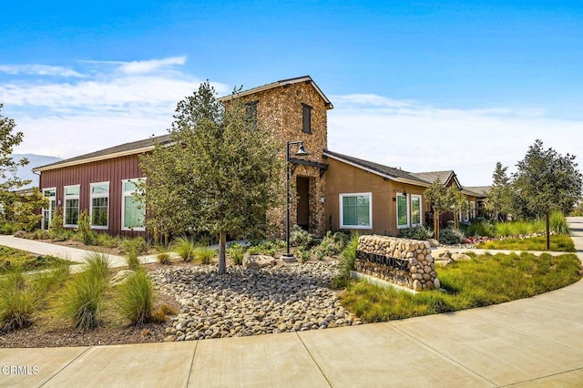 view of front of property with stucco siding