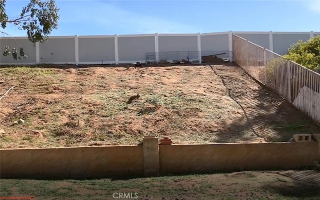 26734 Caravan Cir, Corona, CA 92883 - view of yard