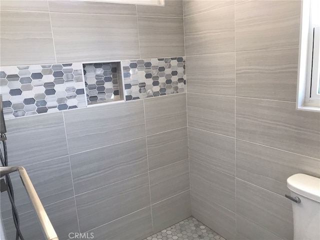 26734 Caravan Cir, Corona, CA 92883 - full bathroom with toilet and a tile shower