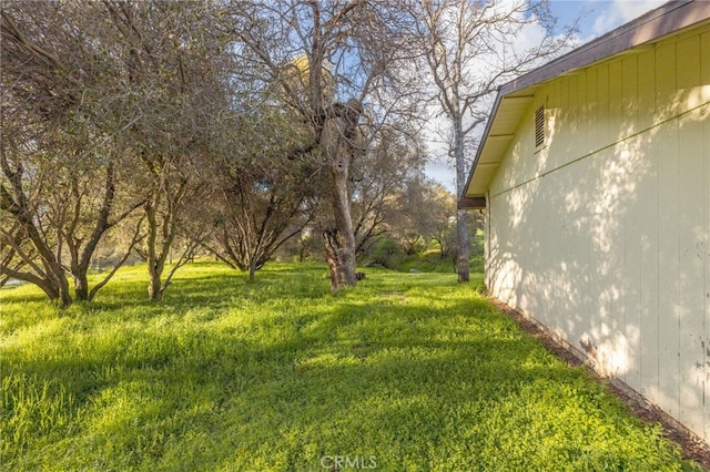 43317 Running Deer Ct, Coarsegold, CA 93614 - view of grassy yard
