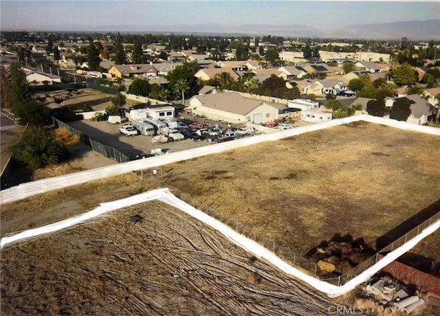 Listing photo 2 for 7418 Wible Rd, Bakersfield CA 93313