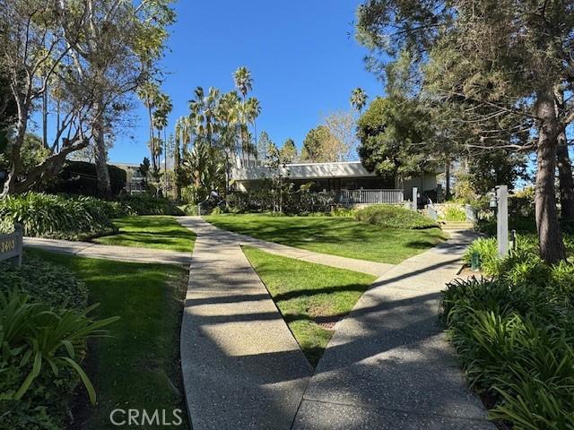 3601 W Hidden Ln Unit 309, Rolling Hills Estates, CA 90274 - surrounding community with a lawn