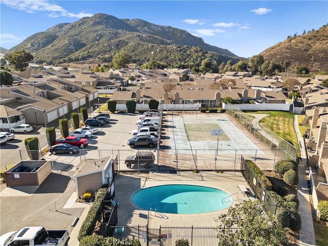 birds eye view of property featuring a residential view and a mountain view