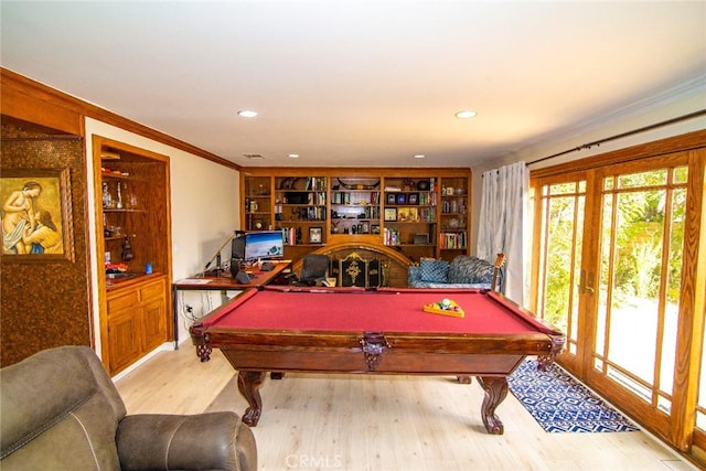 rec room with built in features, crown molding, recessed lighting, pool table, and wood finished floors