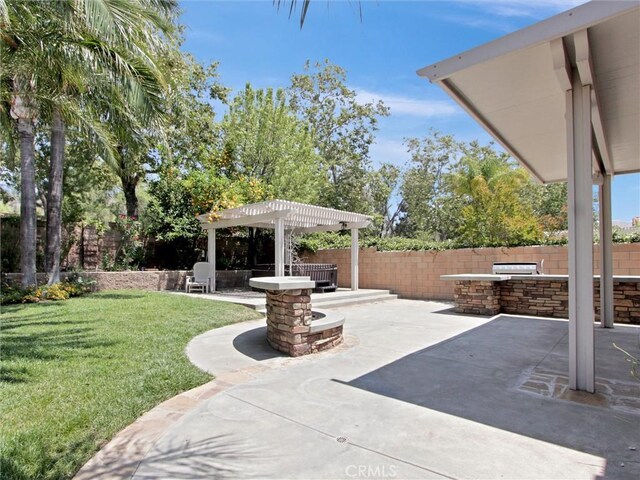 25547 Palermo Way, Yorba Linda, CA 92887 - fenced backyard with an outdoor kitchen, a patio, and a pergola