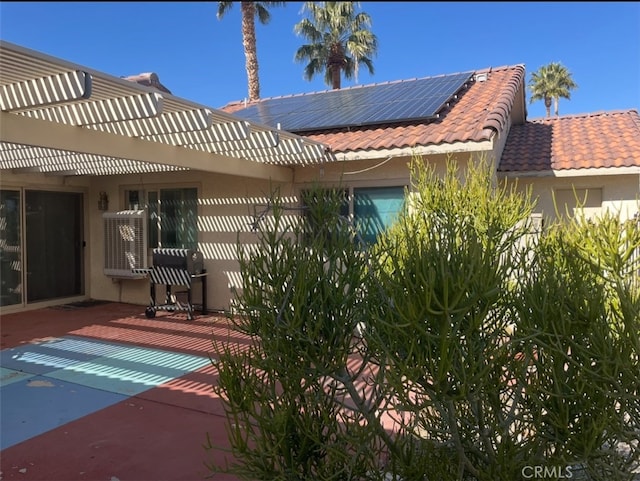 exterior space featuring a pergola