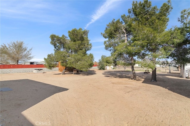 view of yard featuring fence