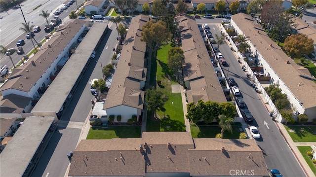 bird's eye view with a residential view