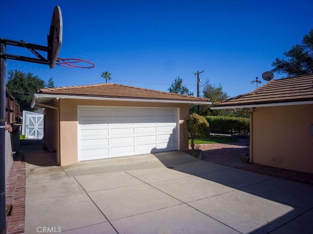 view of detached garage