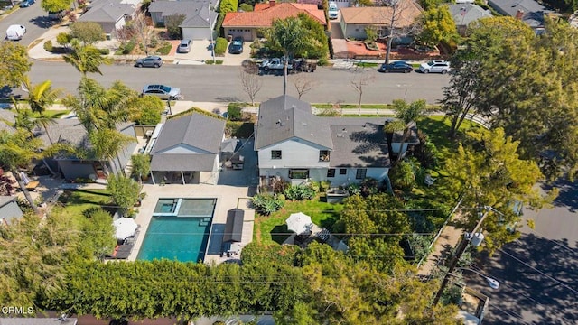 birds eye view of property featuring a residential view