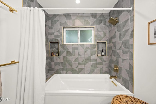 full bathroom featuring shower / bathtub combination with curtain