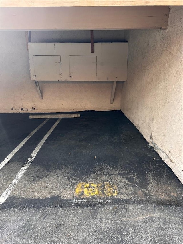 28947 Thousand Oaks Blvd Unit 134, Agoura Hills, CA 91301 - view of garage