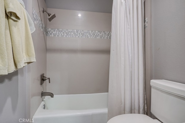 27578 Lene, Mission Viejo, CA 92692 - full bath with toilet and shower / tub combo with curtain