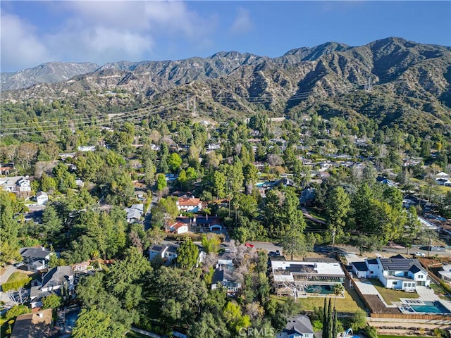 bird's eye view featuring a mountain view