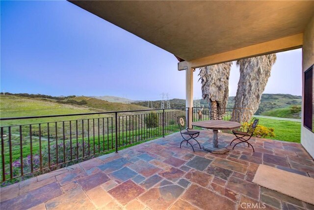2139 Verde Canyon Rd, Arroyo Grande, CA 93420 - patio / terrace featuring a mountain view