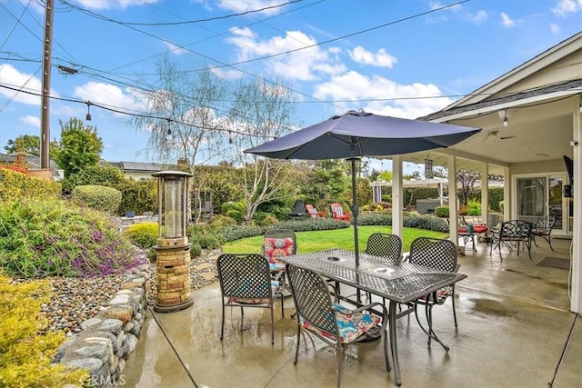 view of patio / terrace with outdoor dining space