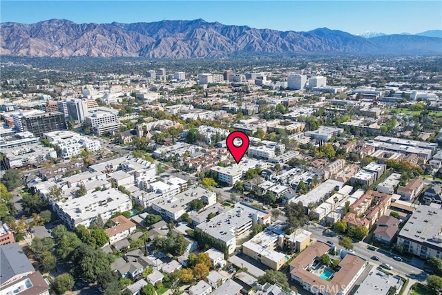 bird's eye view featuring a mountain view