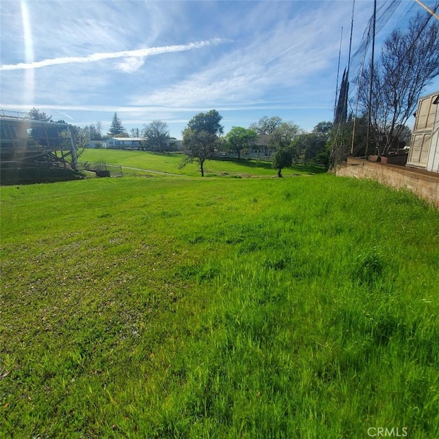 Listing photo 3 for 517 Silver Leaf Dr, Oroville CA 95966