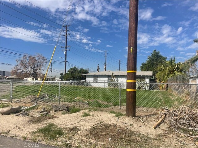 780 S Foisy St, San Bernardino, CA 92408 - photo 10