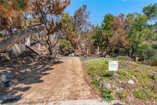 Listing photo 2 for 3355 Rubio Canyon Rd, Altadena CA 91001