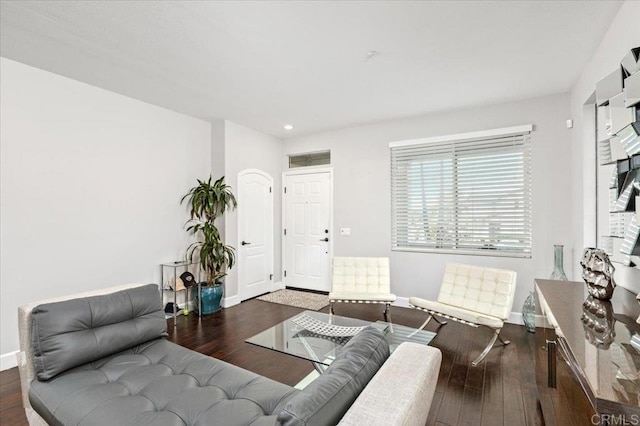 1905 Oxford Ct, Vista, CA 92081 - living room featuring plenty of natural light, wood finished floors, and recessed lighting